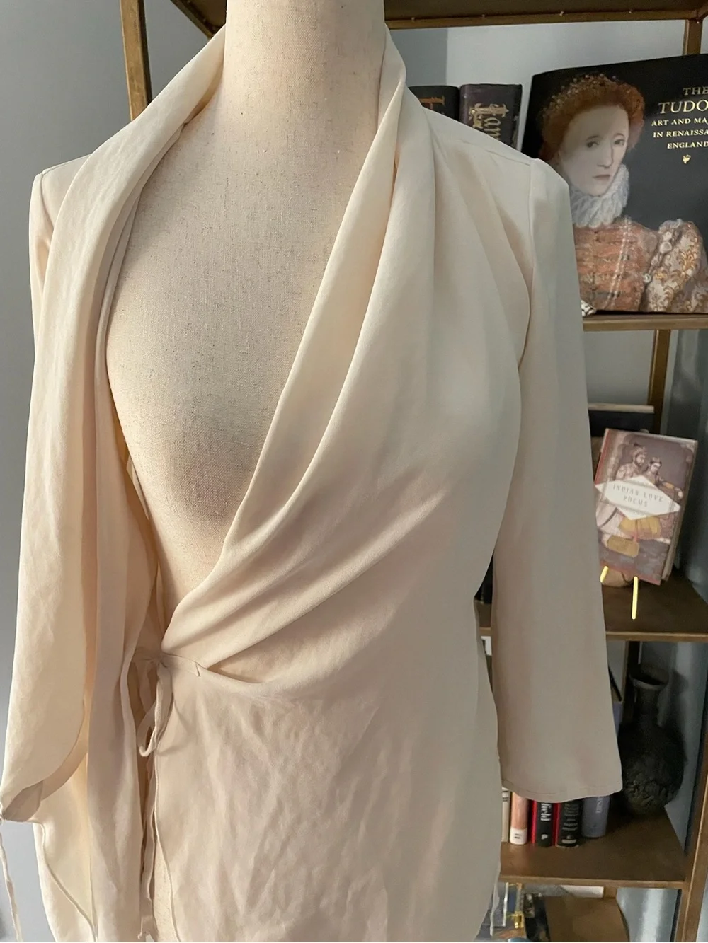 Aritzia Wilfred Cream Wrap Blouse XS XXS 3/4 Sleeves Tie Waist - Picture 14 of 15